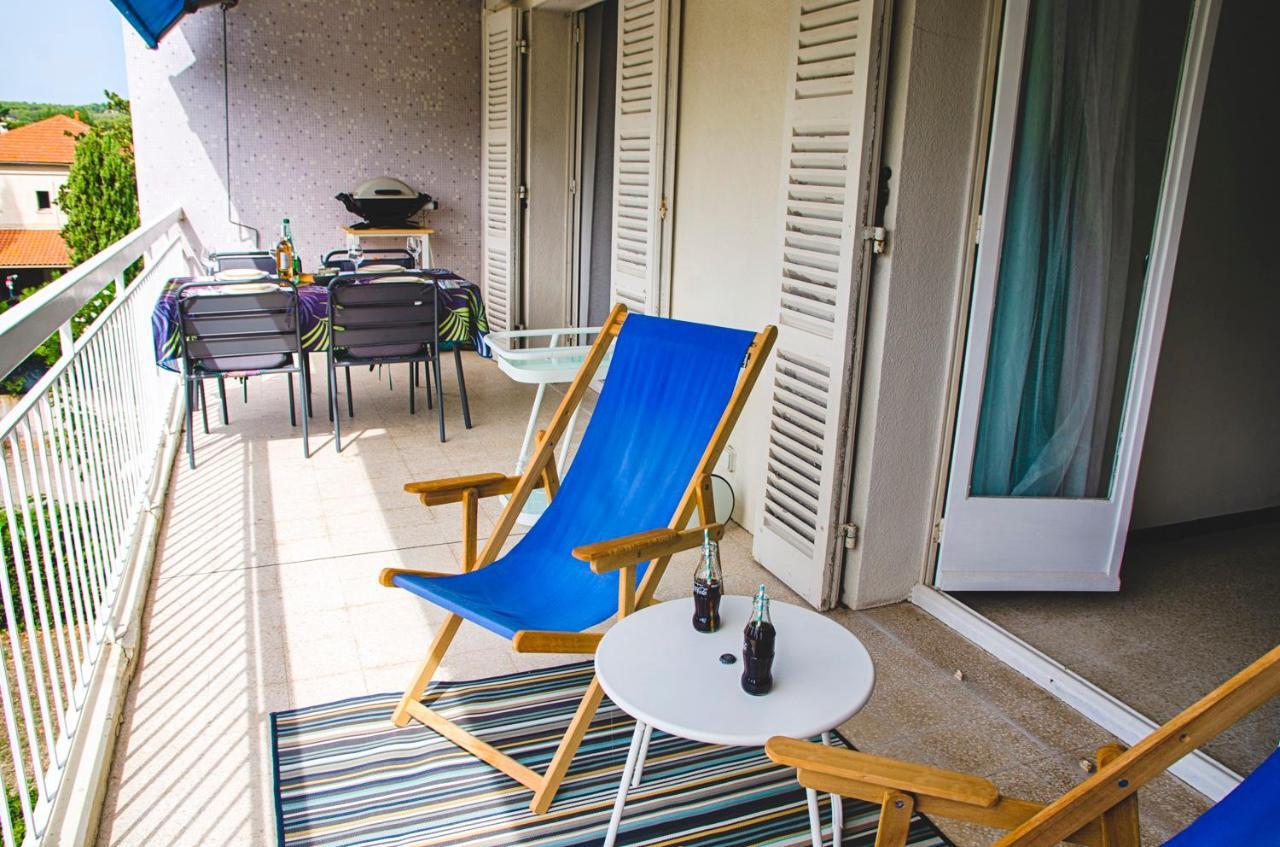 Relax&co - parking gratuit - wifi - terasse - mer Saint-Cyr-sur-Mer Esterno foto